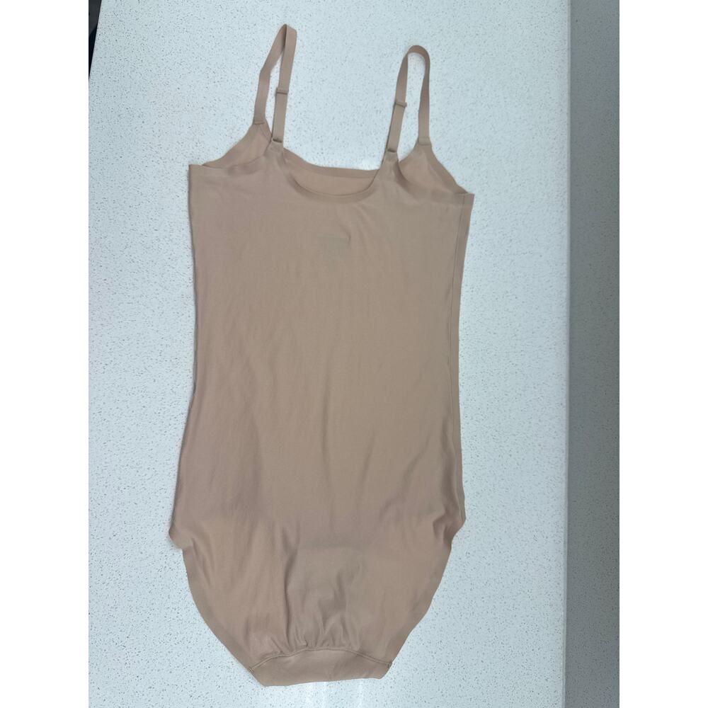 Chantelle SoftStretch Bodysuit Nude Tan Size XS / S $68 - Picture 5 of 9